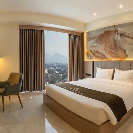 Redliving Apartemen Premium Exclusive Seturan Джок'якарта Екстер'єр фото