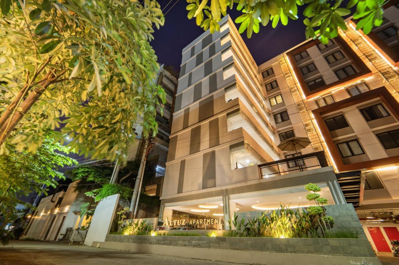 Redliving Apartemen Premium Exclusive Seturan Джок'якарта Екстер'єр фото