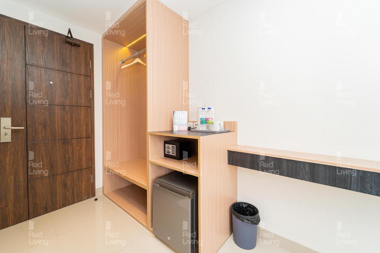Redliving Apartemen Premium Exclusive Seturan Джок'якарта Екстер'єр фото